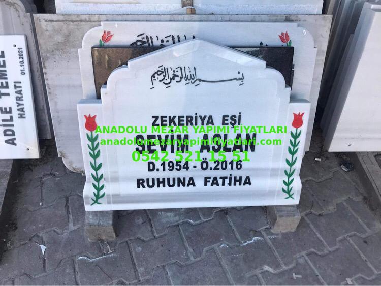 Kenarları Lale İşleme Mezar Baş Taşı Modelleri