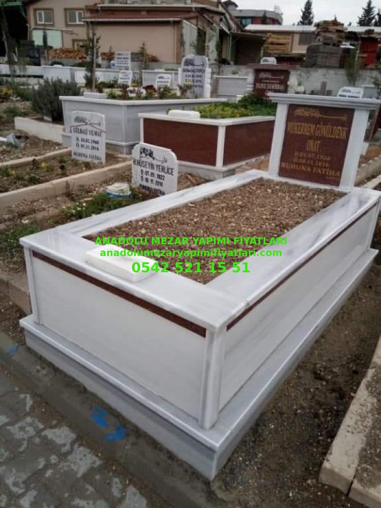 Bursa Tek Kişilik Sütunlu Baştaşı Granit Şeritli Mezar - Görsel 2