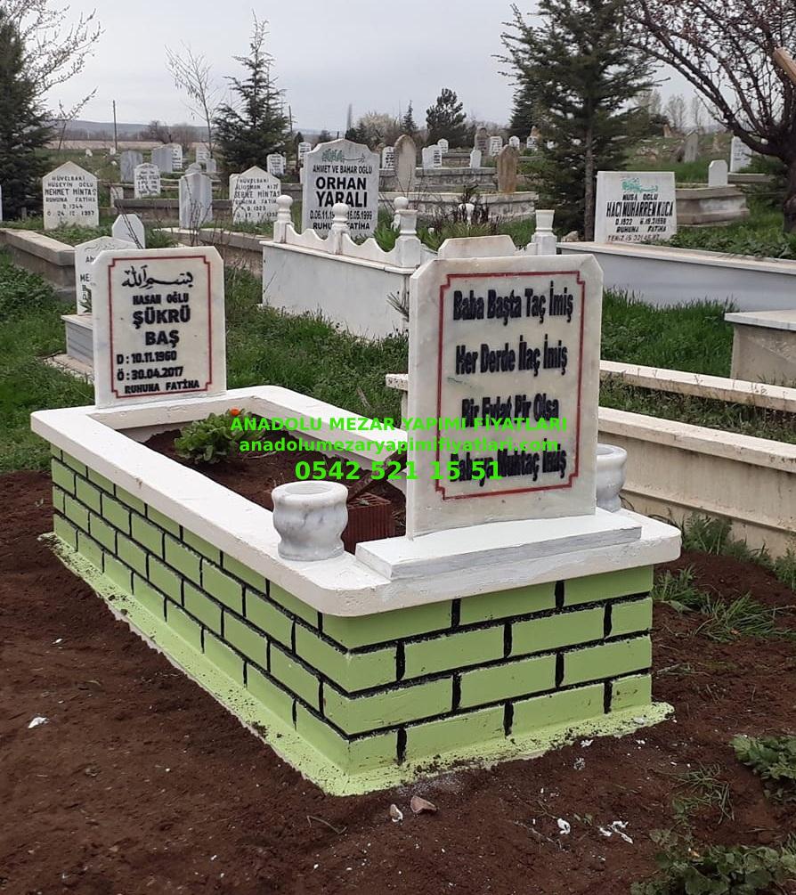 Eskişehir Tek Kişilik Yeşil Renkli Tuğla Desenli Hazır Mezar